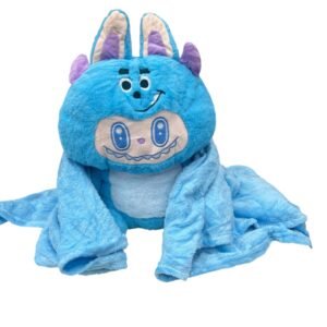 PELUCHE CON MANTA LABUBU